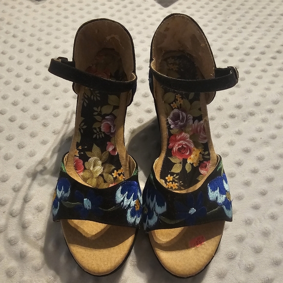 Floral Embroidered Women's Wedge Sandals/ - Picture 15 of 15